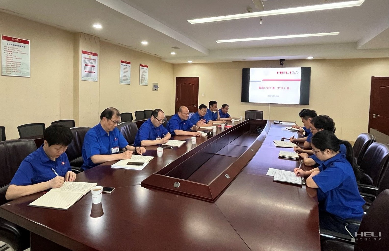 36c13228c6cae112a3b58a9a2f1168f7.jpg 36c13228c6cae112a3b58a9a2f1168f7.jpg